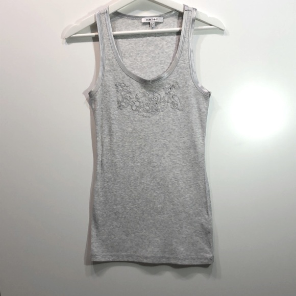 Woman silver color sport athlete - Picture 1 of 4